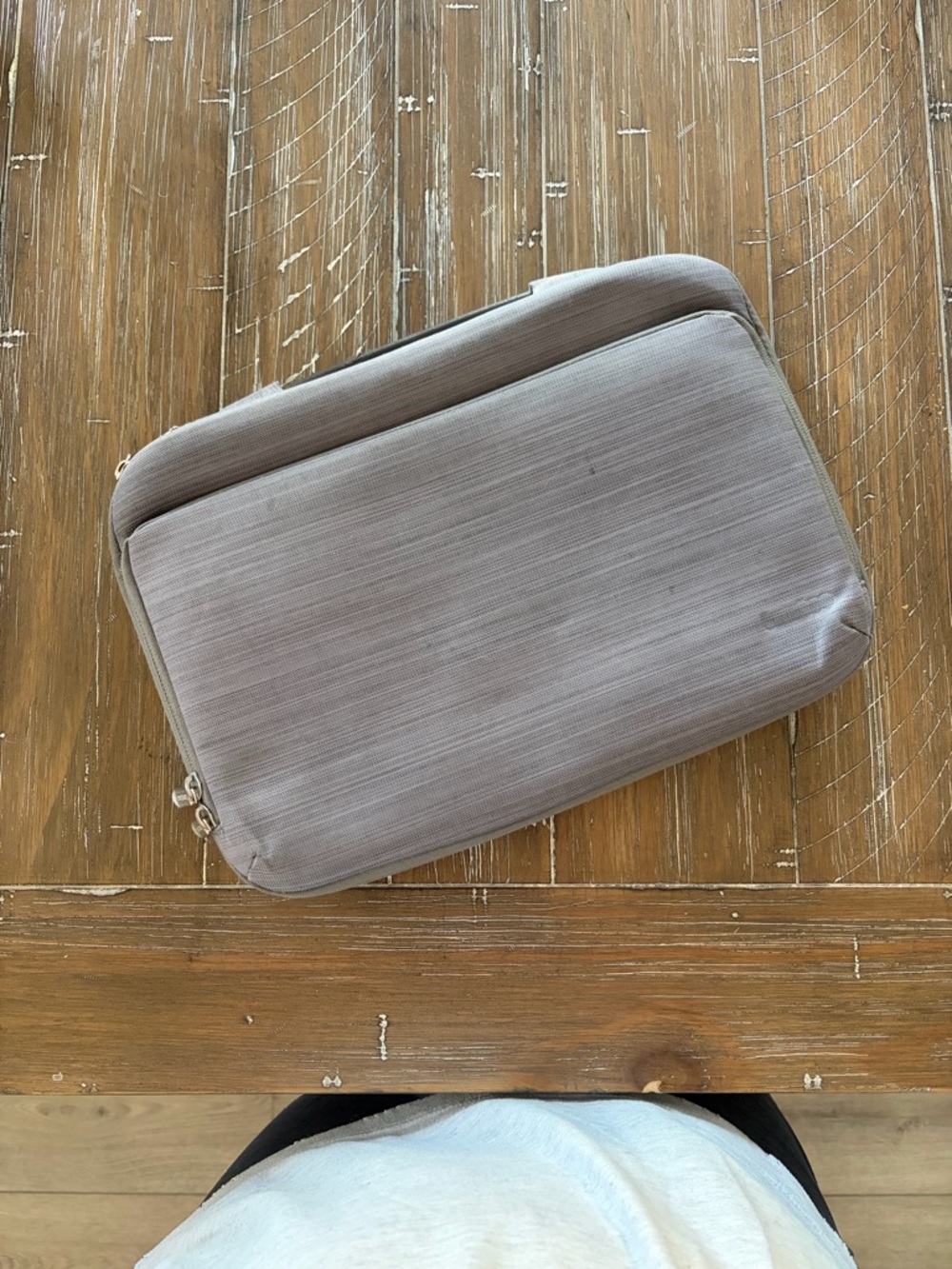Neutral Gray Padded Laptop case with Front Pocket